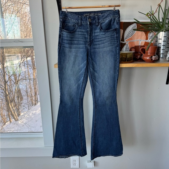 American Eagle Dark Indigo Blue Hi-Rise Artist Flare Leg Jeans Size 6 - Picture 9 of 9